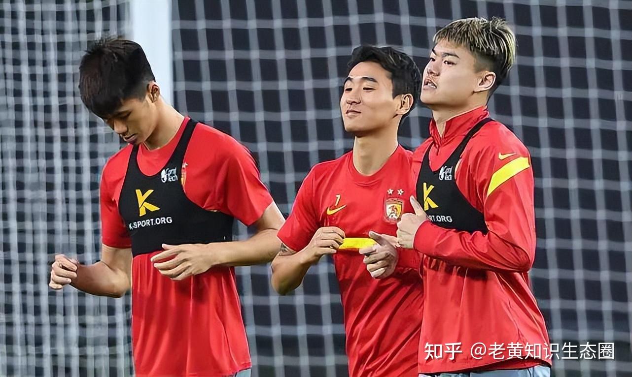  记者透露巴黎联赛名单梅西在列 